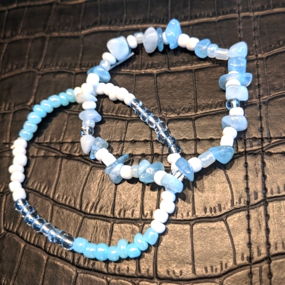 Set of 2 natural stone+beaded bracelets